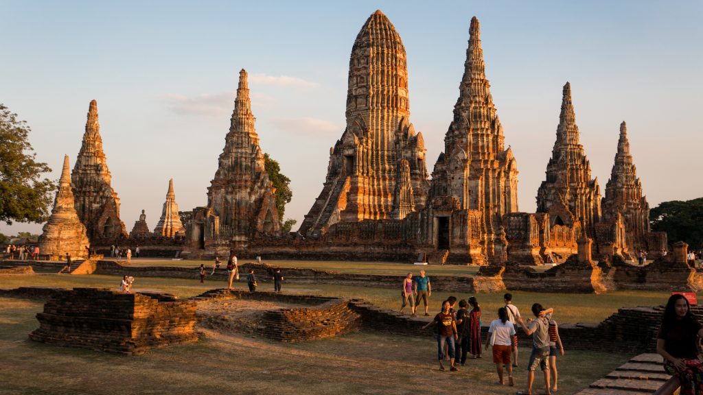 Am Wat Chaiwatthanaram siehst du den Sonnenuntergang in Ayutthaya am besten.