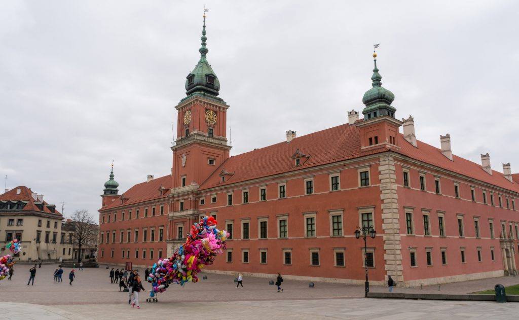 Das Warschauer Königsschloss ist heute ein Museum und kann jeden Sonntag kostenlos besichtigt werden.