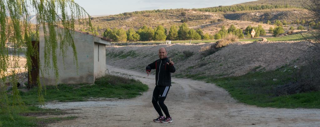 Sören vor seinem abendlichen Lauf durch die Felder